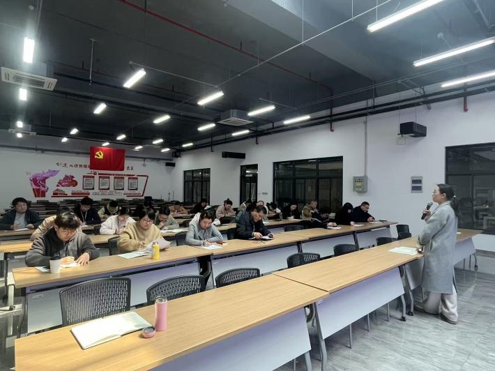 筑牢心理防线 护航学子成长——​304永利扎实开展员工心理健康系列教育工作